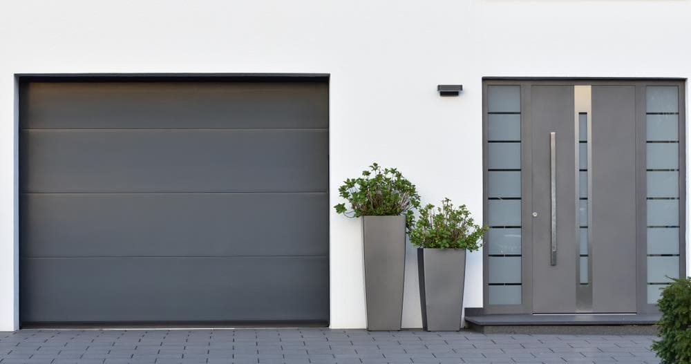 Cómo evitar las averías en las puertas automáticas durante el invierno: consejos y recomendaciones para prevenir el desgaste, la corrosión y los fallos eléctricos